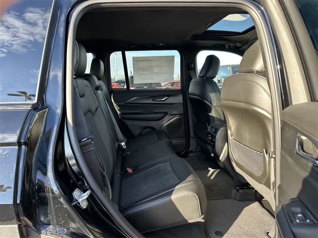 Thumbnail: 2025 Jeep Grand Cherokee - 22