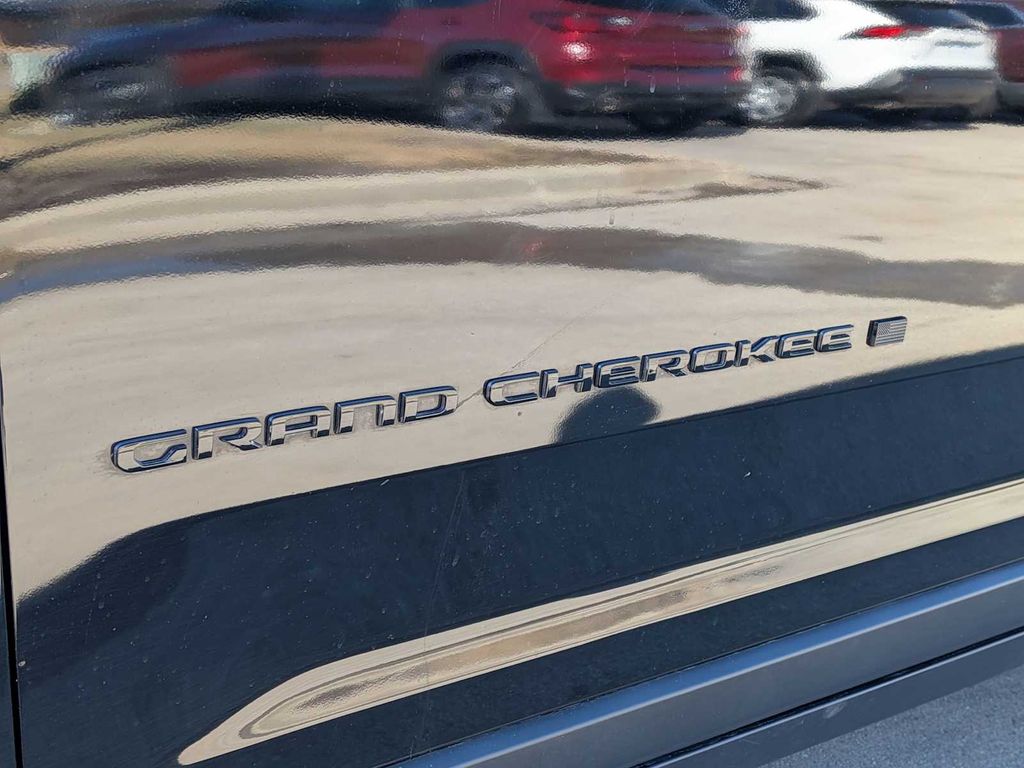 Thumbnail: 2023 Jeep Grand Cherokee - 29