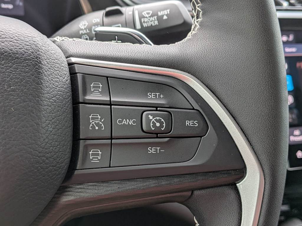 Thumbnail: 2024 Jeep Grand Cherokee - 31
