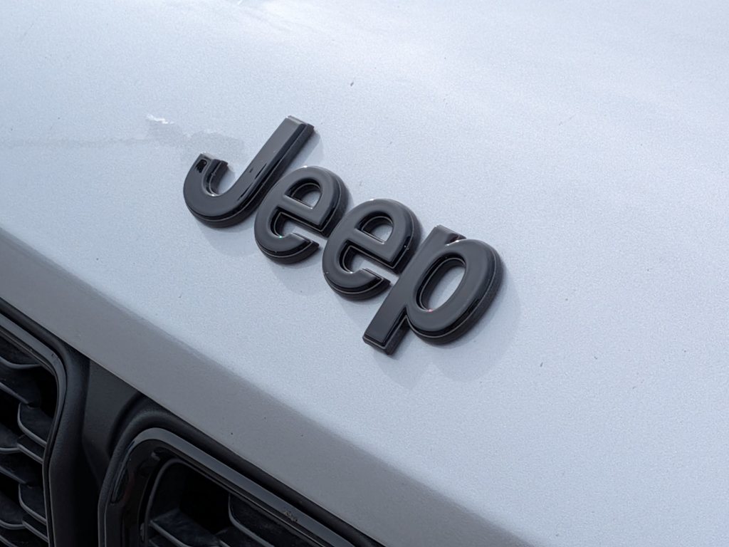 Thumbnail: 2024 Jeep Grand Cherokee - 6