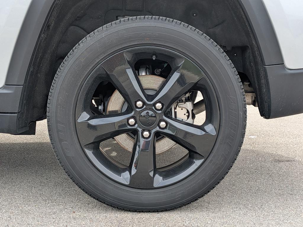 Thumbnail: 2024 Jeep Grand Cherokee - 7