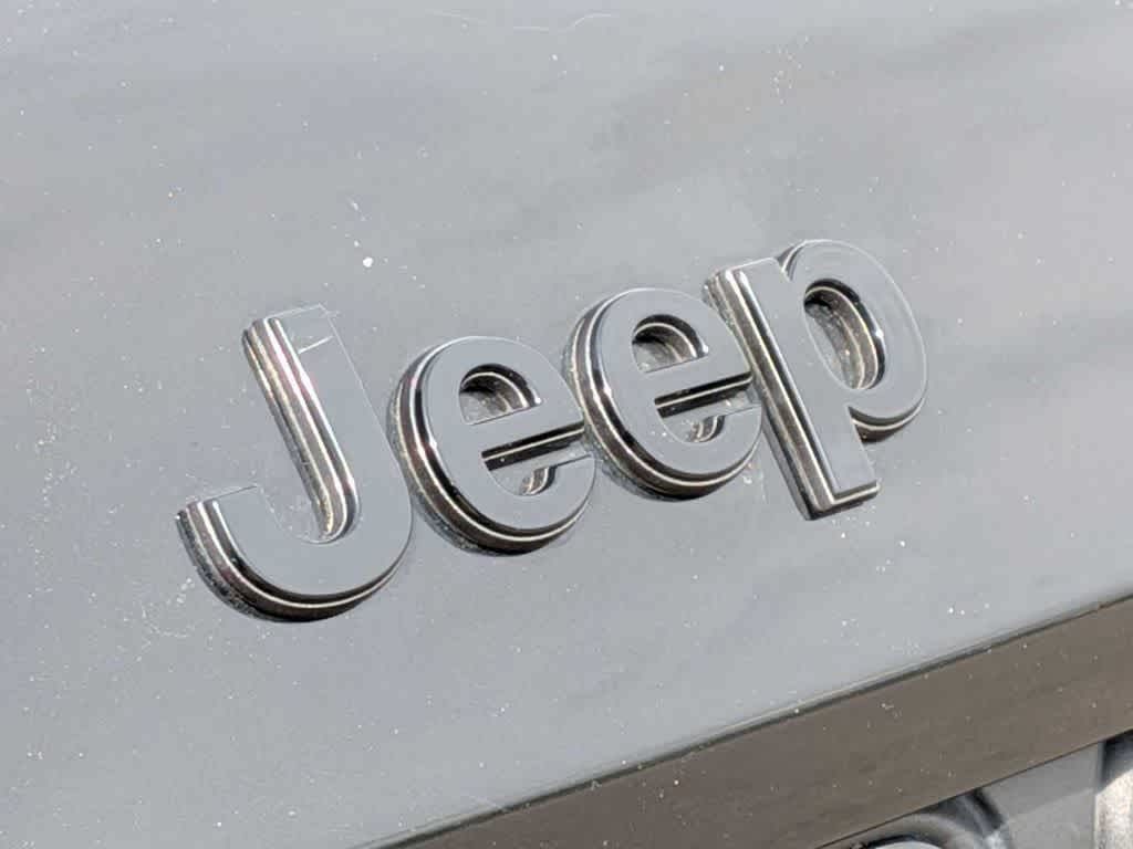 Thumbnail: 2023 Jeep Grand Cherokee - 6