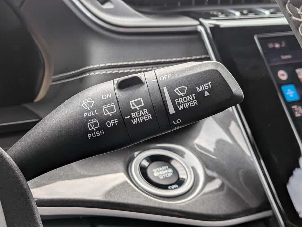 Thumbnail: 2023 Jeep Grand Cherokee - 14