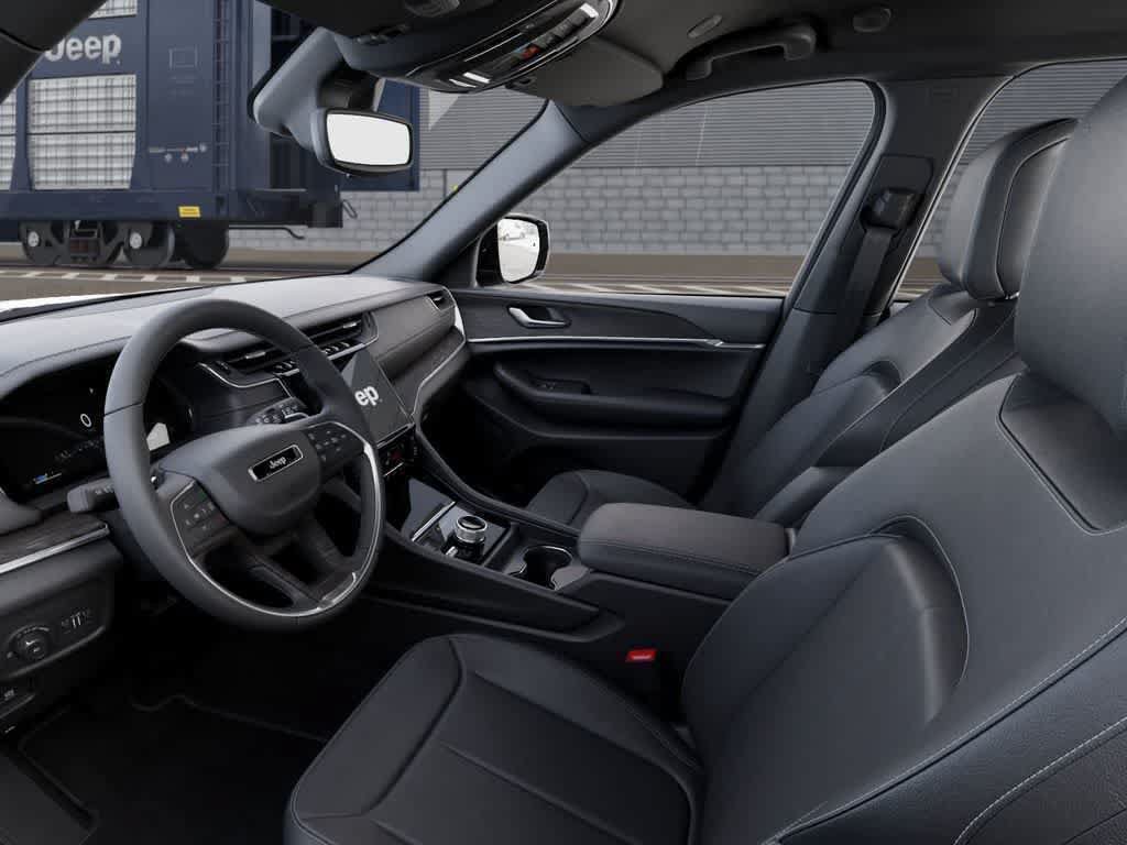 Thumbnail: 2025 Jeep Grand Cherokee - 24