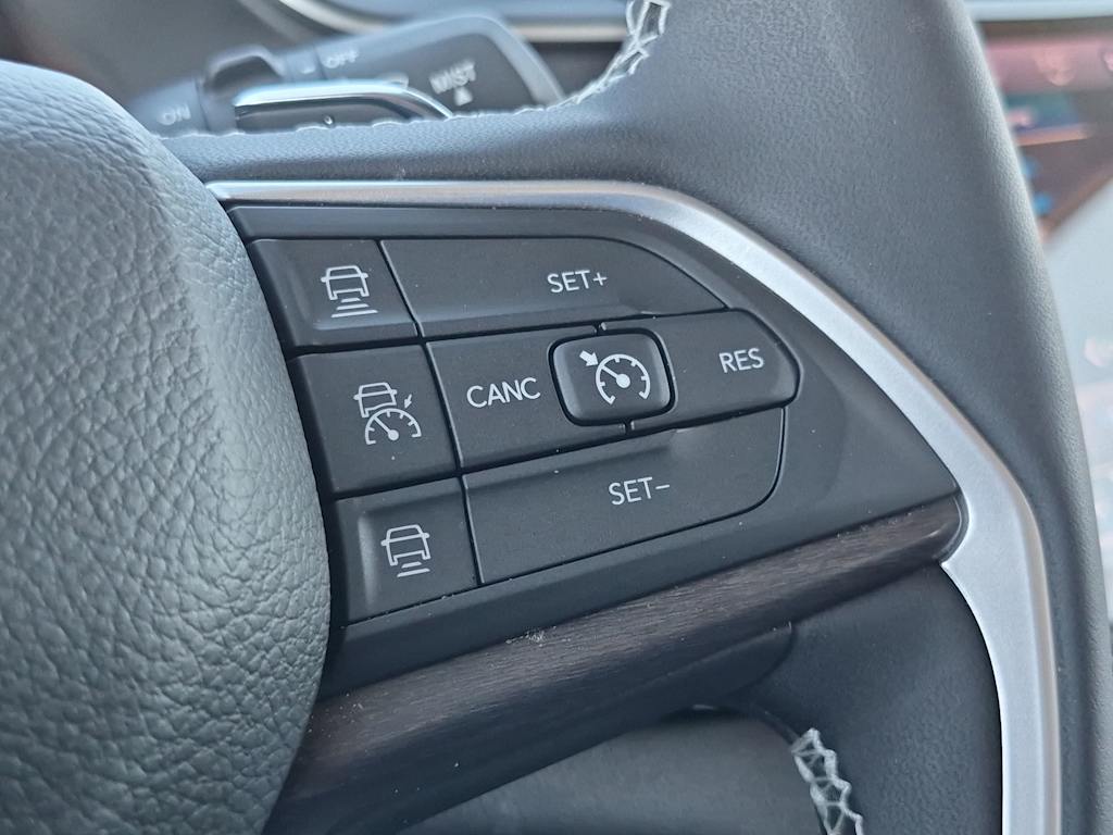 Thumbnail: 2023 Jeep Grand Cherokee - 29