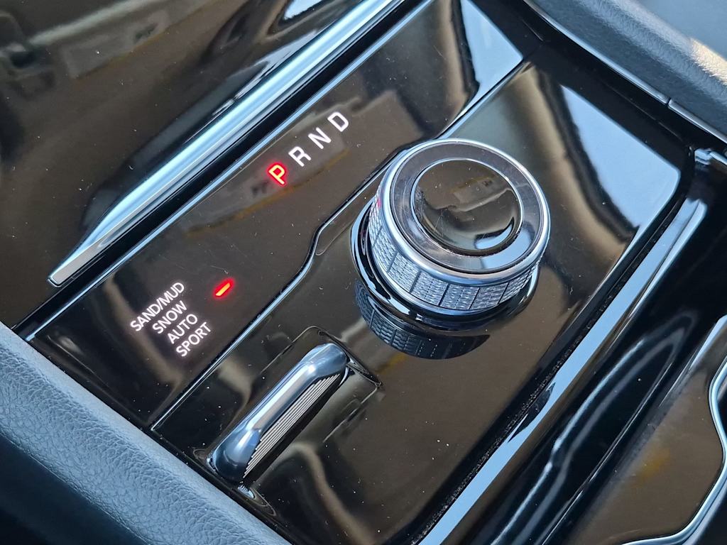 Thumbnail: 2023 Jeep Grand Cherokee - 32