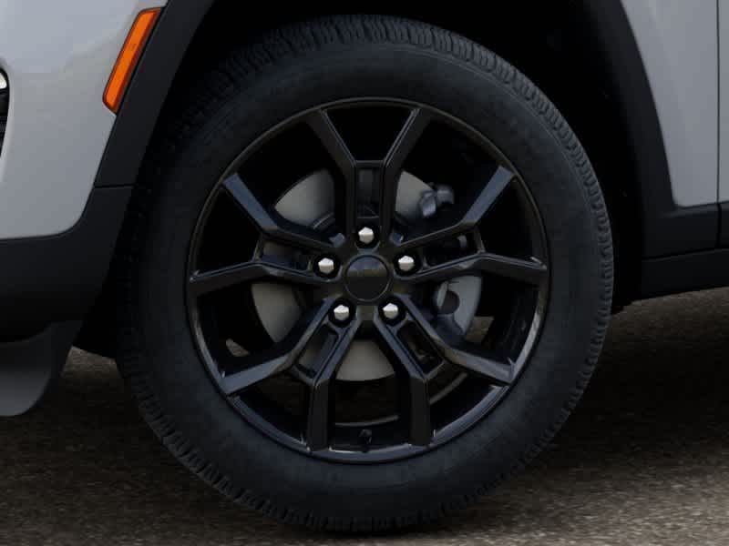 Thumbnail: 2025 Jeep Grand Cherokee - 8
