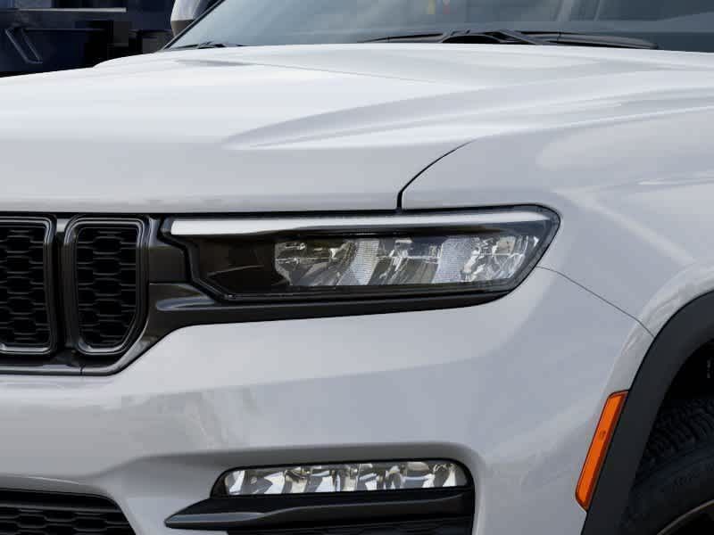 Thumbnail: 2025 Jeep Grand Cherokee - 16