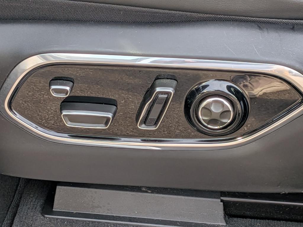 Thumbnail: 2023 Jeep Grand Cherokee - 23