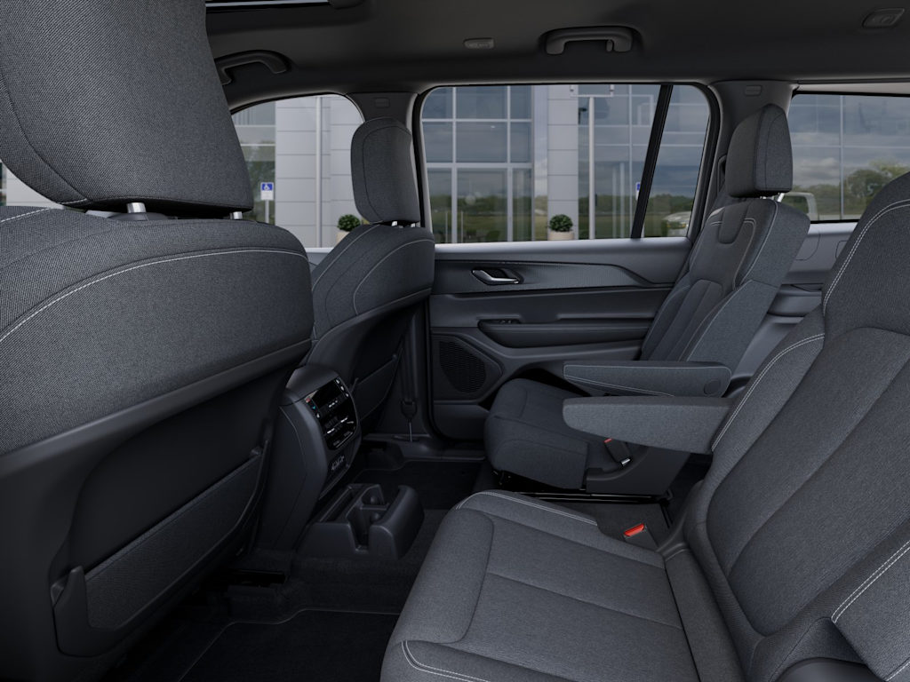 Thumbnail: 2025 Jeep Grand Cherokee L - 24