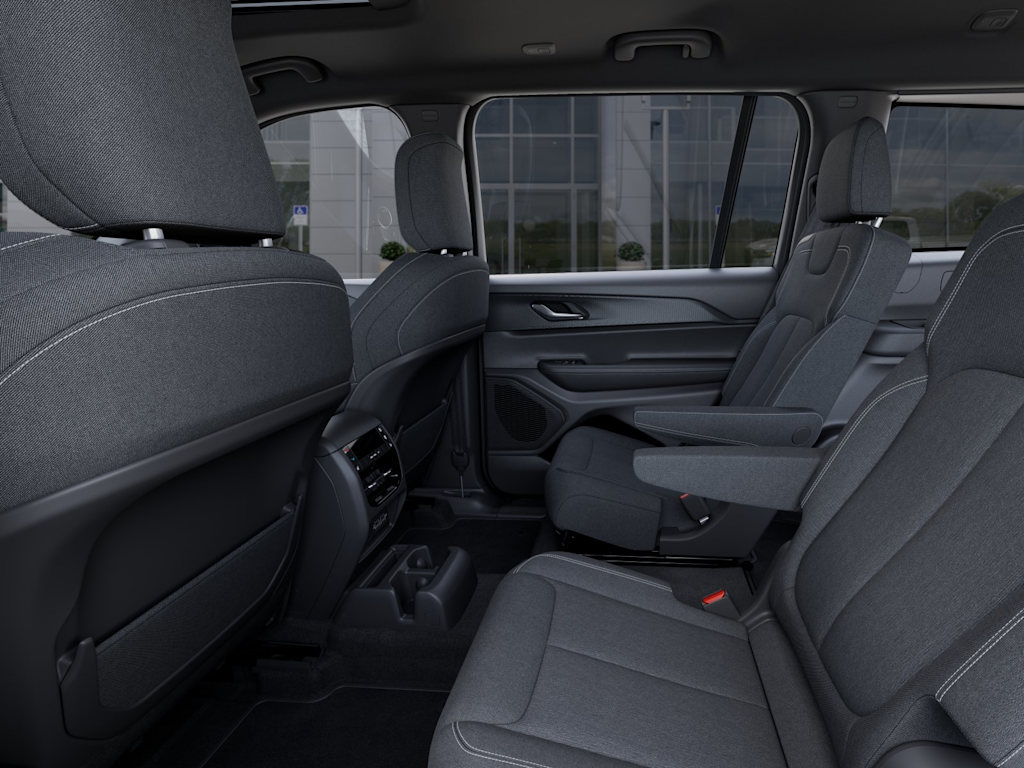 Thumbnail: 2025 Jeep Grand Cherokee L - 24