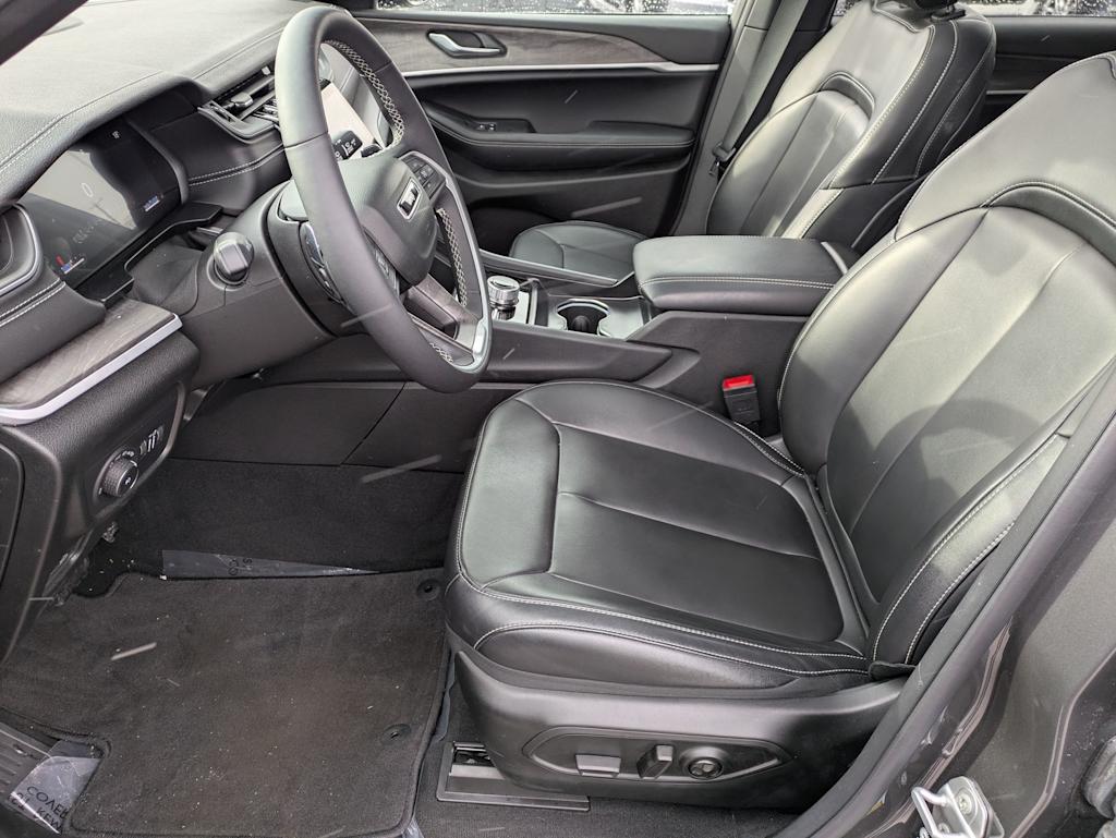 Thumbnail: 2025 Jeep Grand Cherokee L - 10