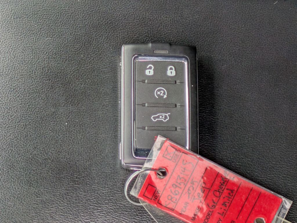 Thumbnail: 2025 Jeep Grand Cherokee L - 18