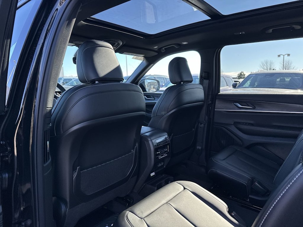 Thumbnail: 2025 Jeep Grand Cherokee L - 10