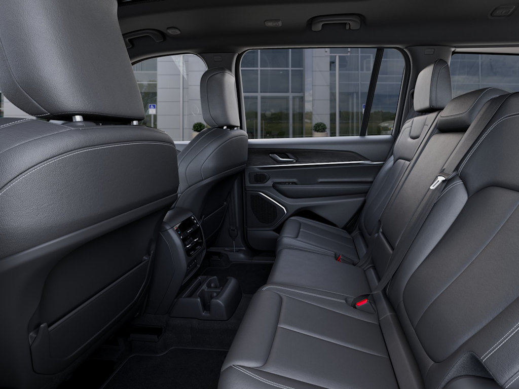 Thumbnail: 2026 Jeep Grand Cherokee L - 11