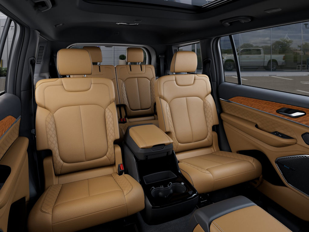 Thumbnail: 2026 Jeep Grand Cherokee L - 11