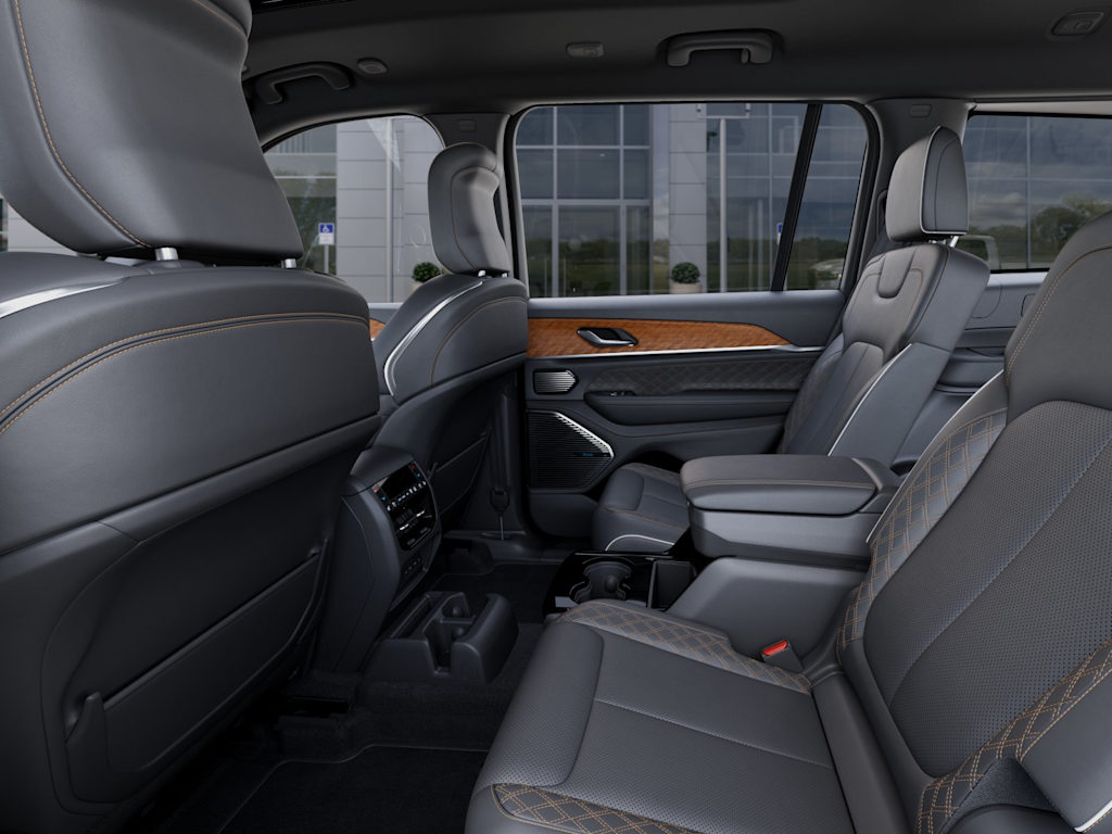 Thumbnail: 2026 Jeep Grand Cherokee L - 24