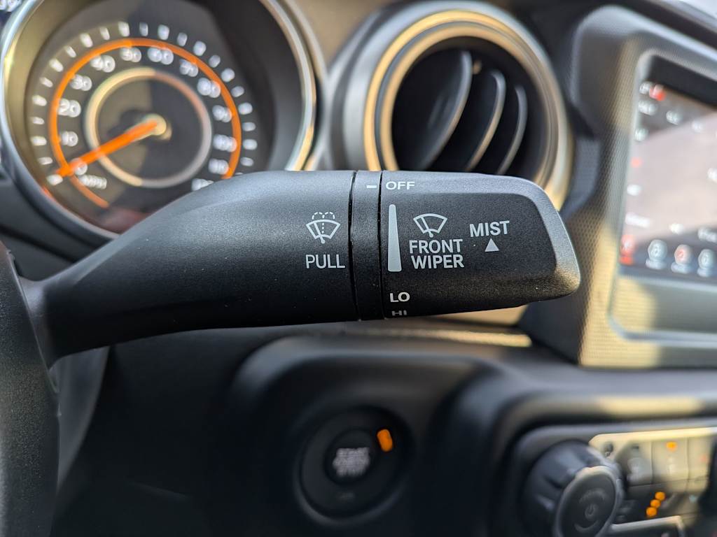 Thumbnail: 2023 Jeep Gladiator - 28