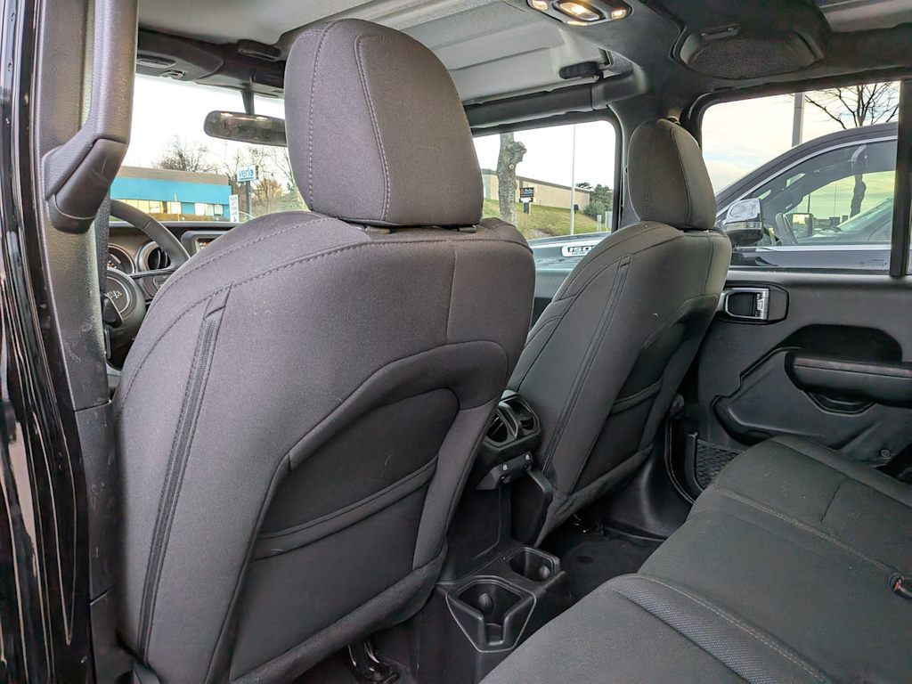 Thumbnail: 2023 Jeep Gladiator - 11