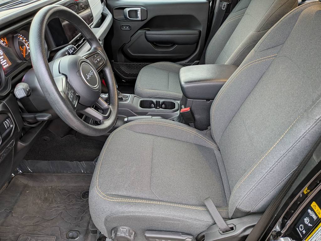 Thumbnail: 2024 Jeep Gladiator - 9