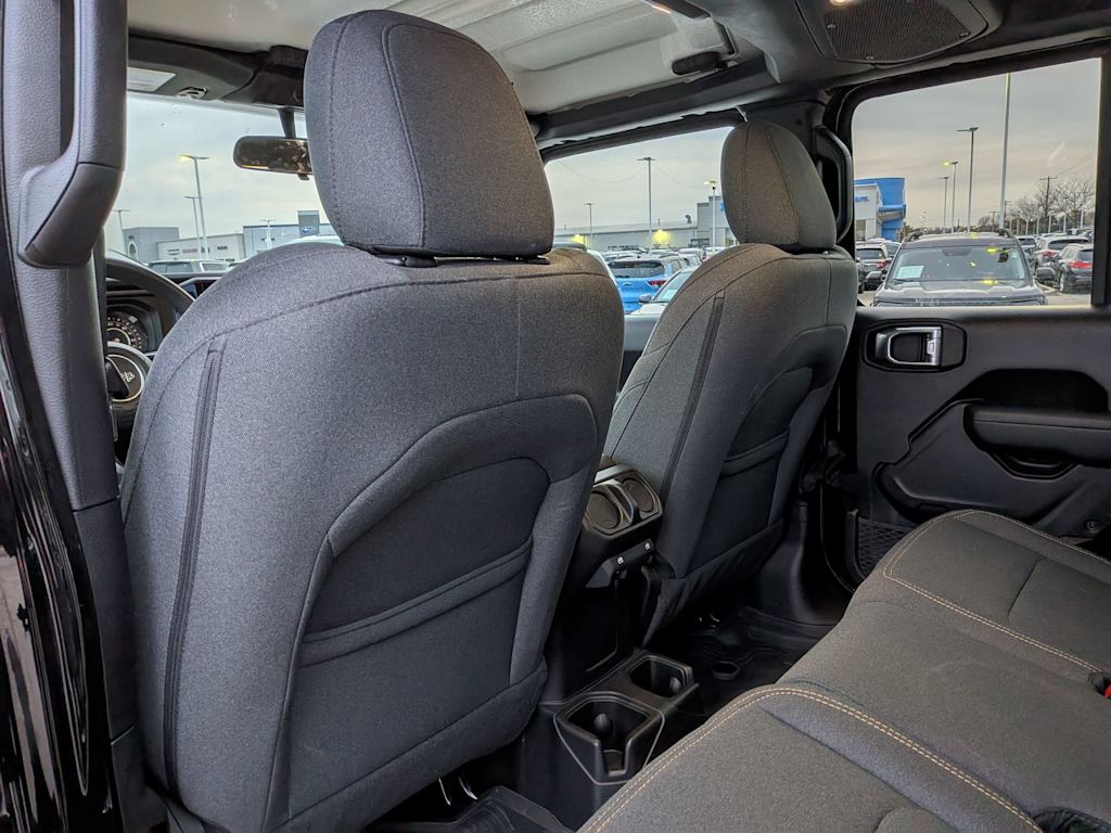 Thumbnail: 2024 Jeep Gladiator - 11