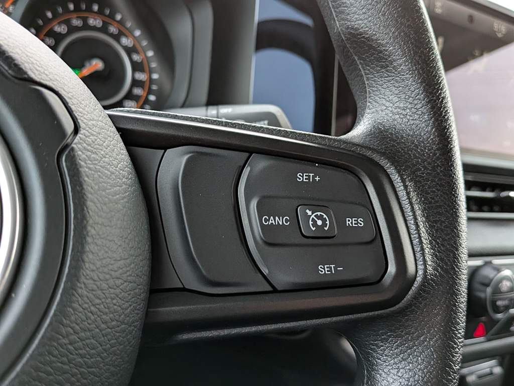 Thumbnail: 2024 Jeep Gladiator - 26