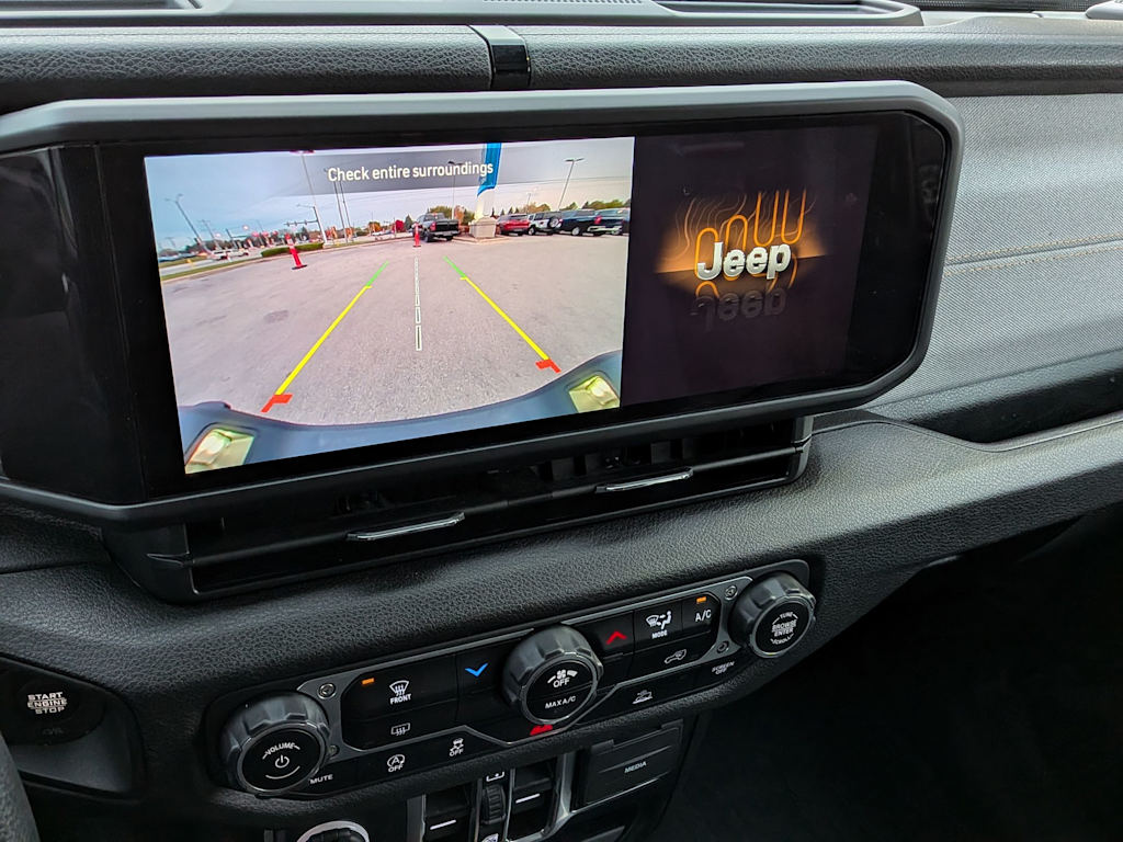 Thumbnail: 2024 Jeep Gladiator - 29