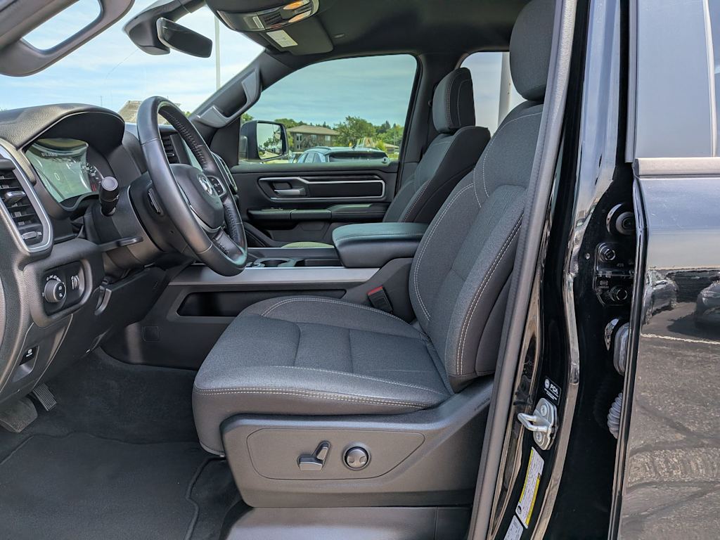 Thumbnail: 2023 RAM 1500 - 10