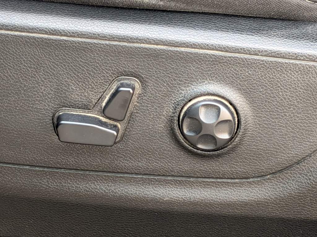 Thumbnail: 2020 RAM 1500 - 25