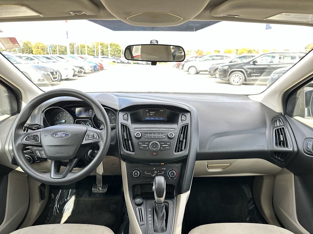 2018 Ford Focus SE 2