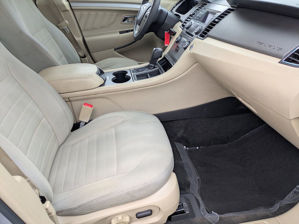 Thumbnail: 2017 Ford Taurus - 10