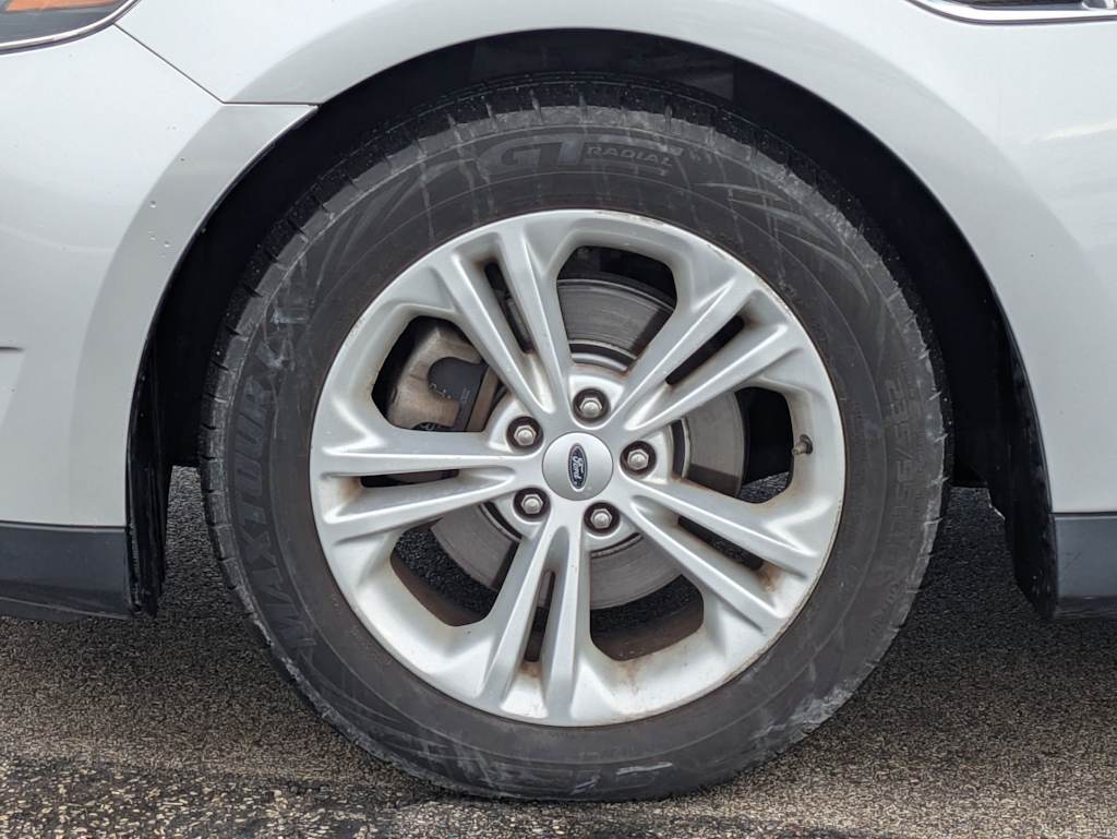 Thumbnail: 2017 Ford Taurus - 7