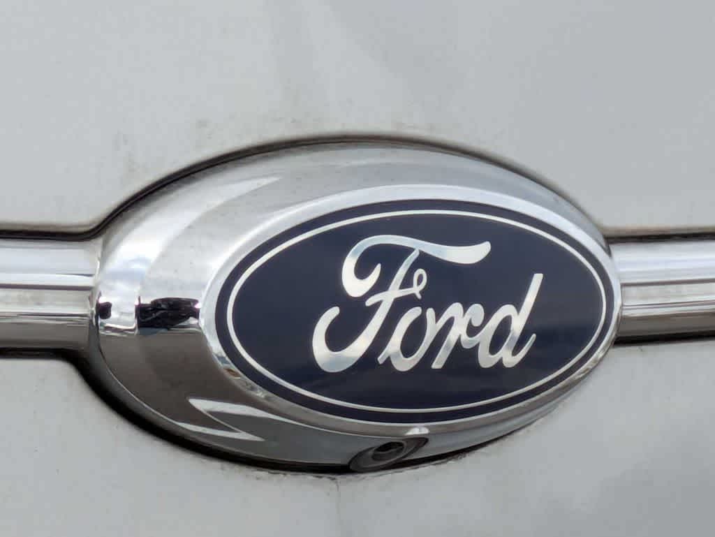 Thumbnail: 2017 Ford Taurus - 6