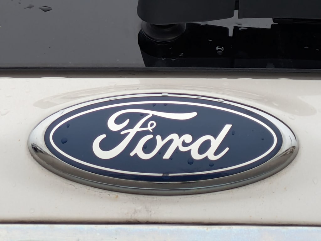 Thumbnail: 2014 Ford Explorer - 6