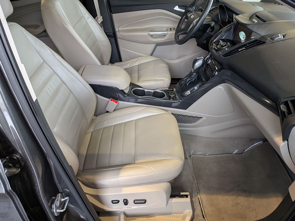 Thumbnail: 2016 Ford Escape - 11