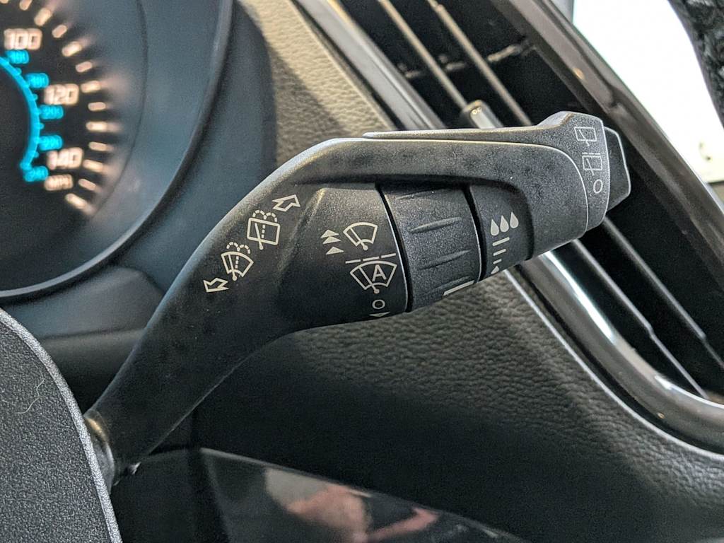 Thumbnail: 2016 Ford Escape - 14