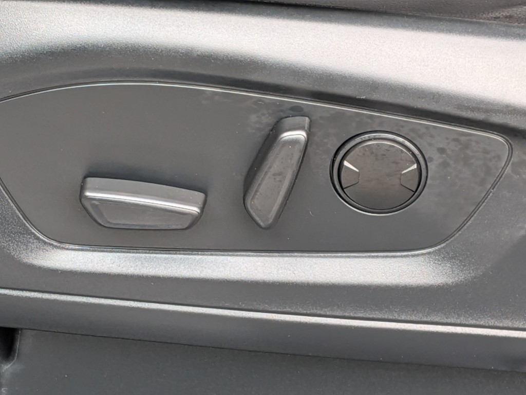 Thumbnail: 2024 Ford Explorer - 25