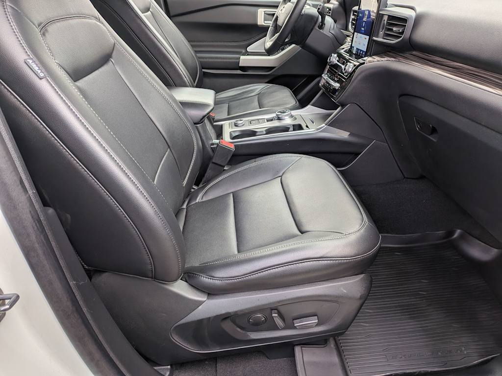 Thumbnail: 2024 Ford Explorer - 10