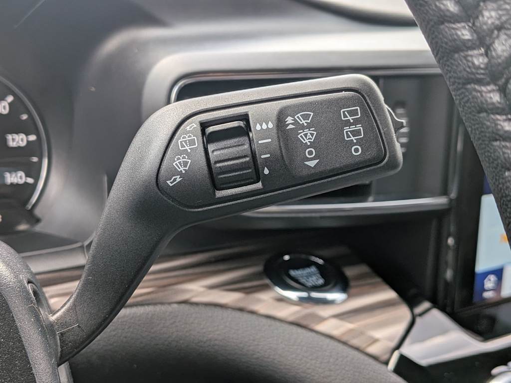 Thumbnail: 2024 Ford Explorer - 32