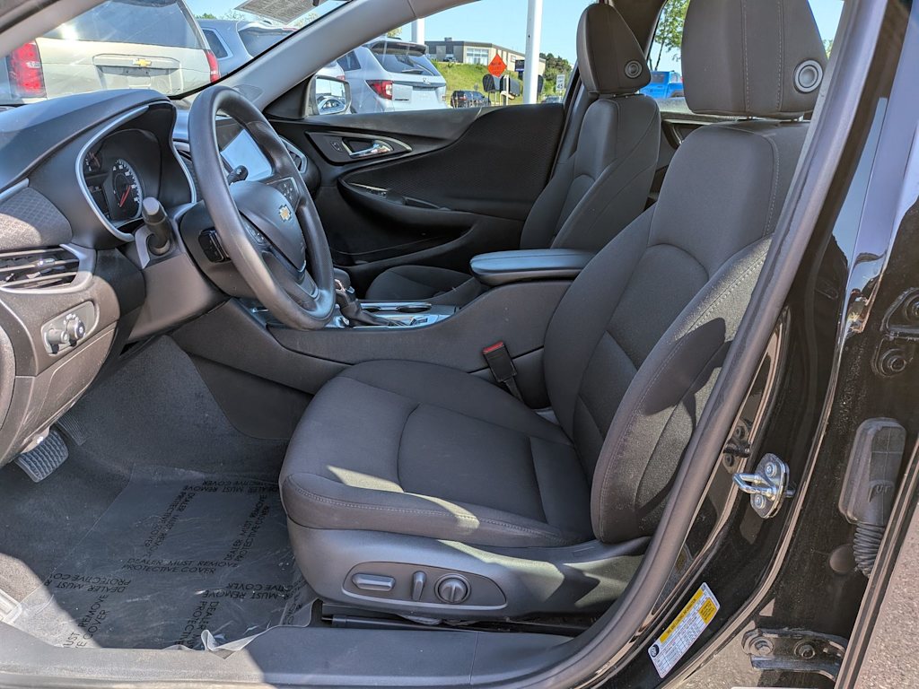 Thumbnail: 2023 Chevrolet Malibu - 7