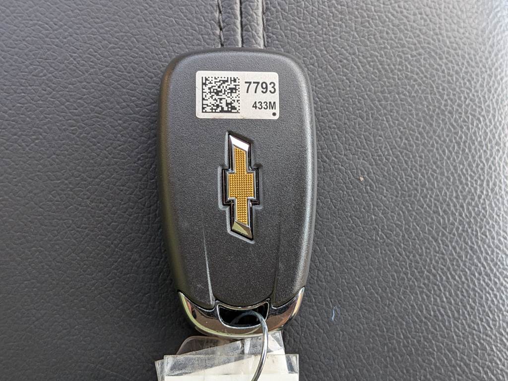 Thumbnail: 2023 Chevrolet Malibu - 14