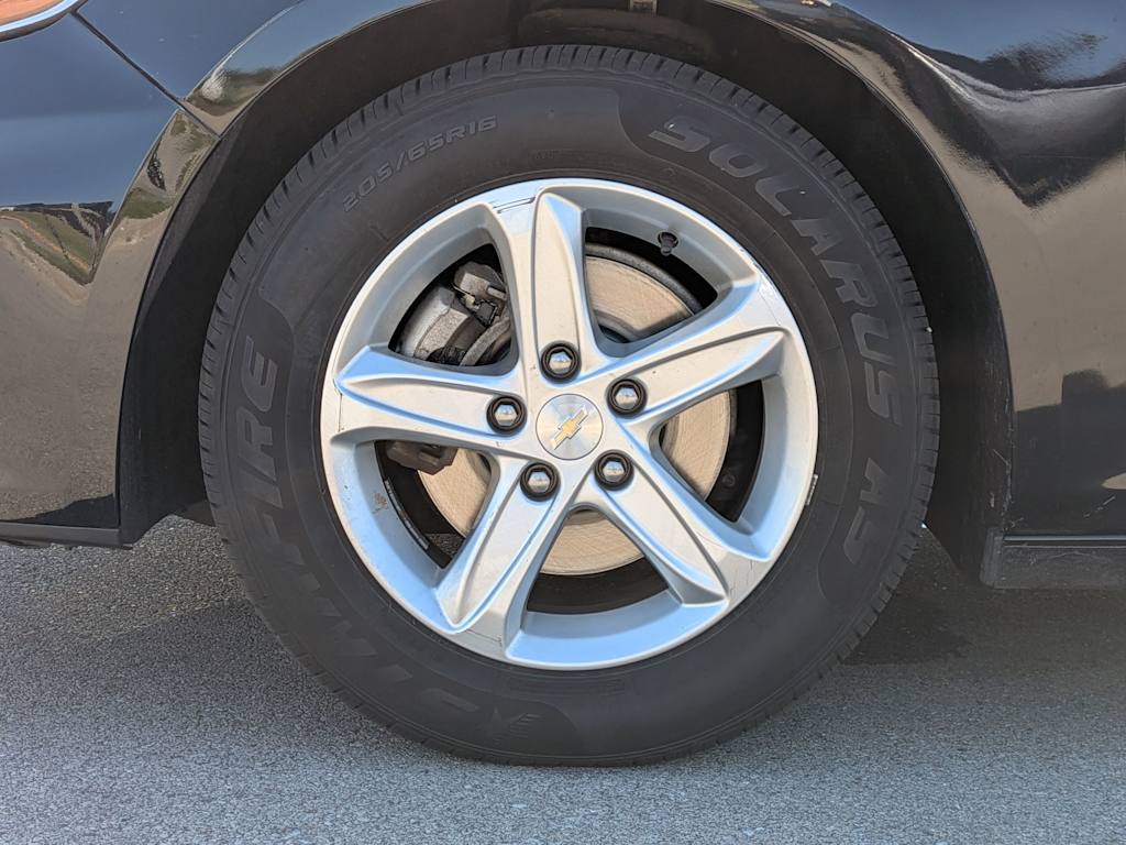 Thumbnail: 2023 Chevrolet Malibu - 5