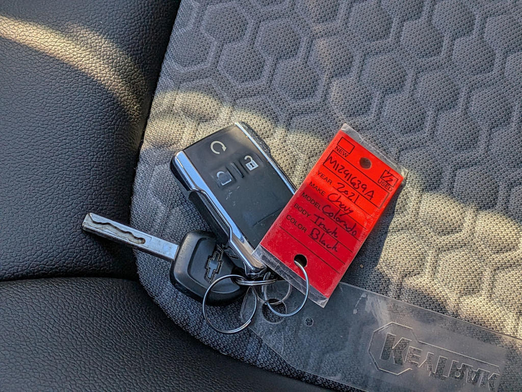 Thumbnail: 2021 Chevrolet Colorado - 17