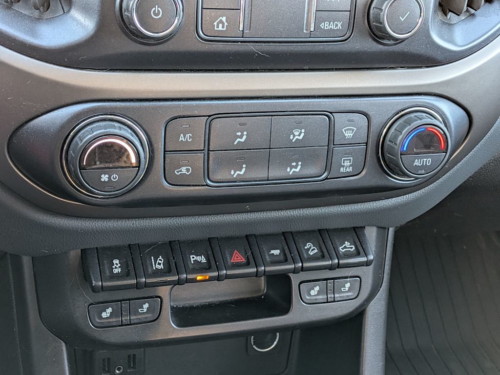 Thumbnail: 2021 Chevrolet Colorado - 28