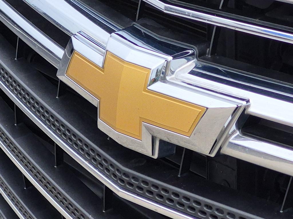 Thumbnail: 2018 Chevrolet Traverse - 25