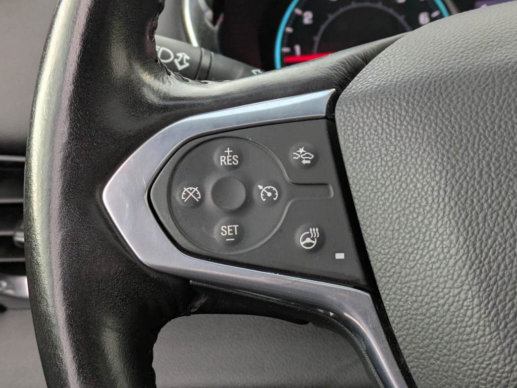 Thumbnail: 2022 Chevrolet Traverse - 28