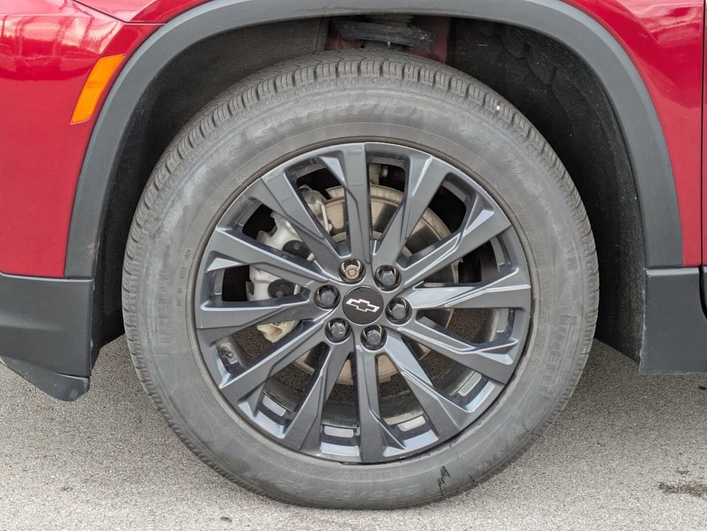 Thumbnail: 2022 Chevrolet Traverse - 8