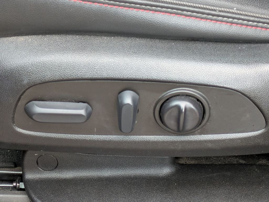 Thumbnail: 2022 Chevrolet Traverse - 24