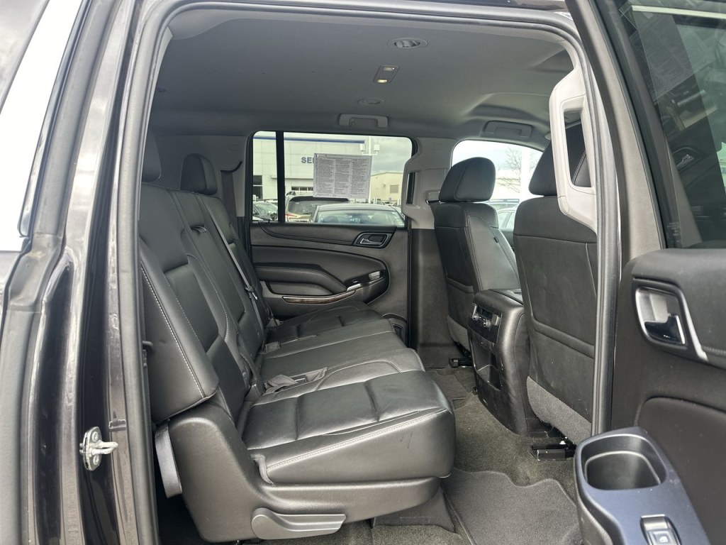 2018 Chevrolet Suburban 1500 LT 22