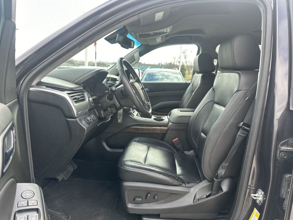 2018 Chevrolet Suburban 1500 LT 10